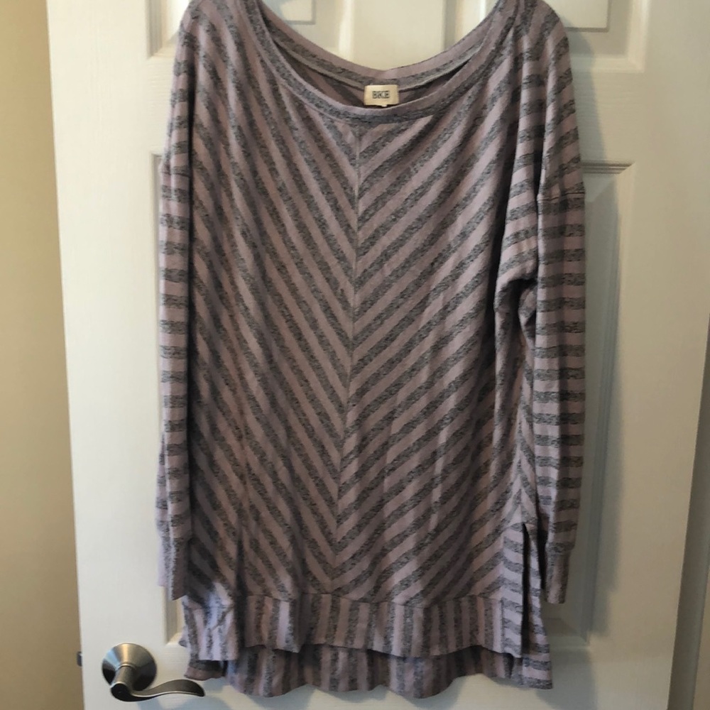 BKE top light mauve and grey